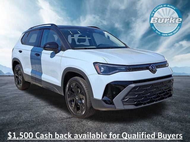2026 Volkswagen Taos 1.5T SE Black in Monument Gray W/Dp Blk Rf — front three-quarter view